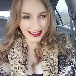 Meet your Posher, Tessa